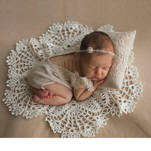 Newborn Photography Props Hollow Lace Blanket Baby Girl Boy Photography Props Pillow Photo Shoot Studio Accessories