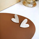 Simple Temperament Metal Enamle Love Heart Clip Earrings Women Trendy Lady Retro White Big Heart Shaped Clip Earring No Piercing