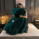 60Solid Colors Wine Flower Red Quilt Cover Luxury Bedding Set Velvet Duvet Cover Snow Fleece Thickened 150x200 220x240 For Women