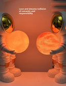 Space Man Hugging the Night Sky Bluetooth Speaker Dreamy Starry Sky Audio System Subwoofer Night Light Decoration Creative Gift