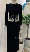 Customized Fashion Jersey Pleat Pearl Straight Scoop Neck Long Luxury Party Dresses Prom Matching Intricate
