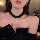 Autumn and winter plush collar women's light luxury niche necklace neck Christmas New Year necklace accessories