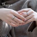 Thaya 天然蓝光月光石戒指 情侣浪漫戒指 100% S925 纯银盔甲指环 女士复古优雅饰品
