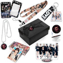 Kpop Stray Kids ODDINARY 礼盒套装 Stray Kids 新专辑小卡 MANIAC Lomo卡 贴纸 挂绳 钥匙扣 粉丝礼品